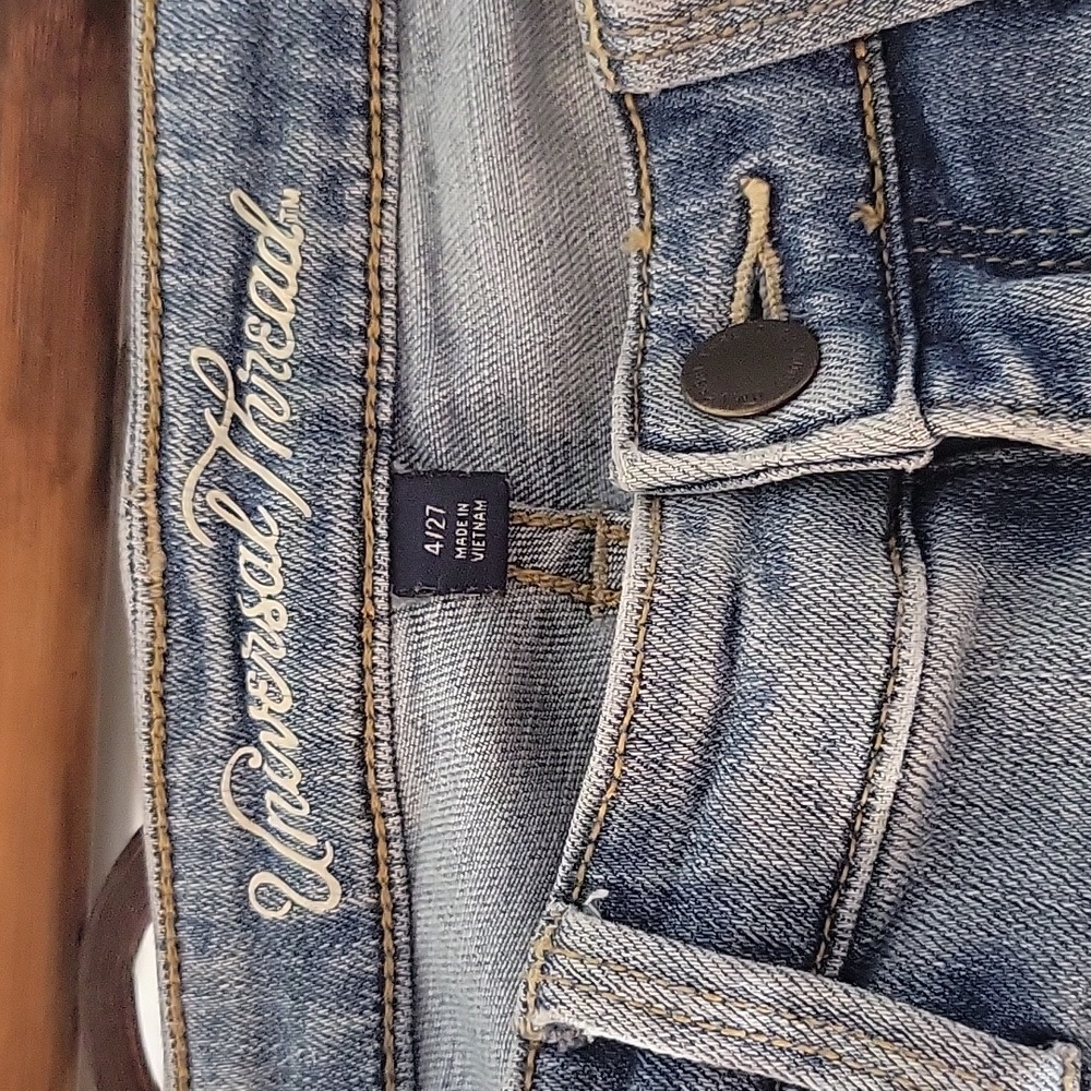 Universal Thread Skinny Jeans - Picture 2 of 2